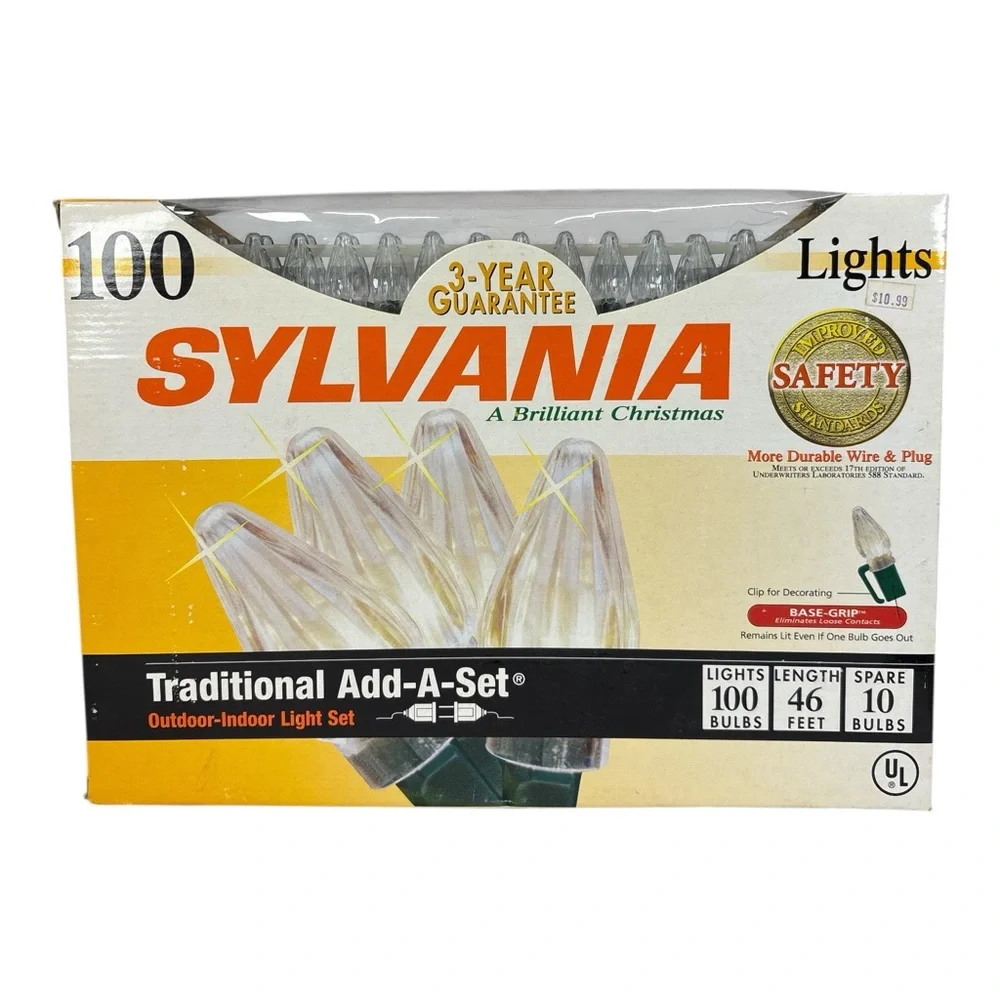 Sylvania 100 Brilliant Christmas Light Set Incandescent Out/ Indoor 46' Clear